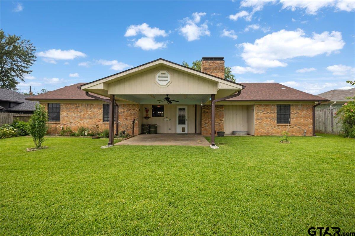 1915 Castlegate Street Henderson, TX 75654 - Photo 37 of 43