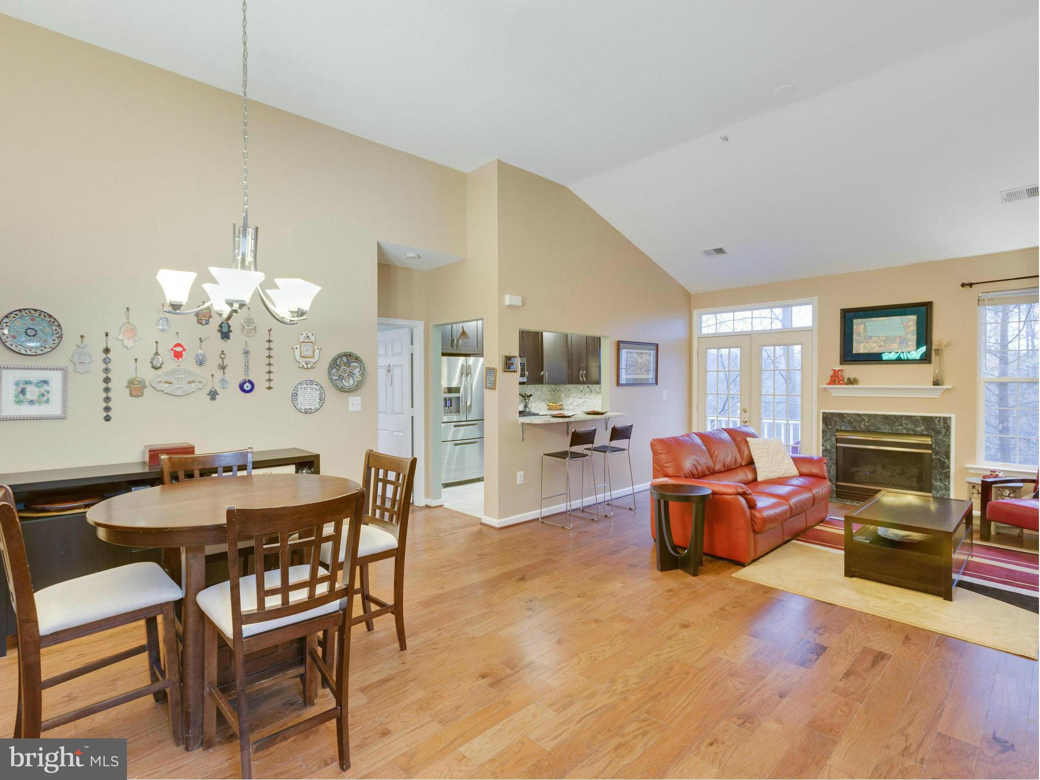 11401 Gate Hill Place, Unit 77 Reston, VA 20194 - Photo 3 of 30 Living Room