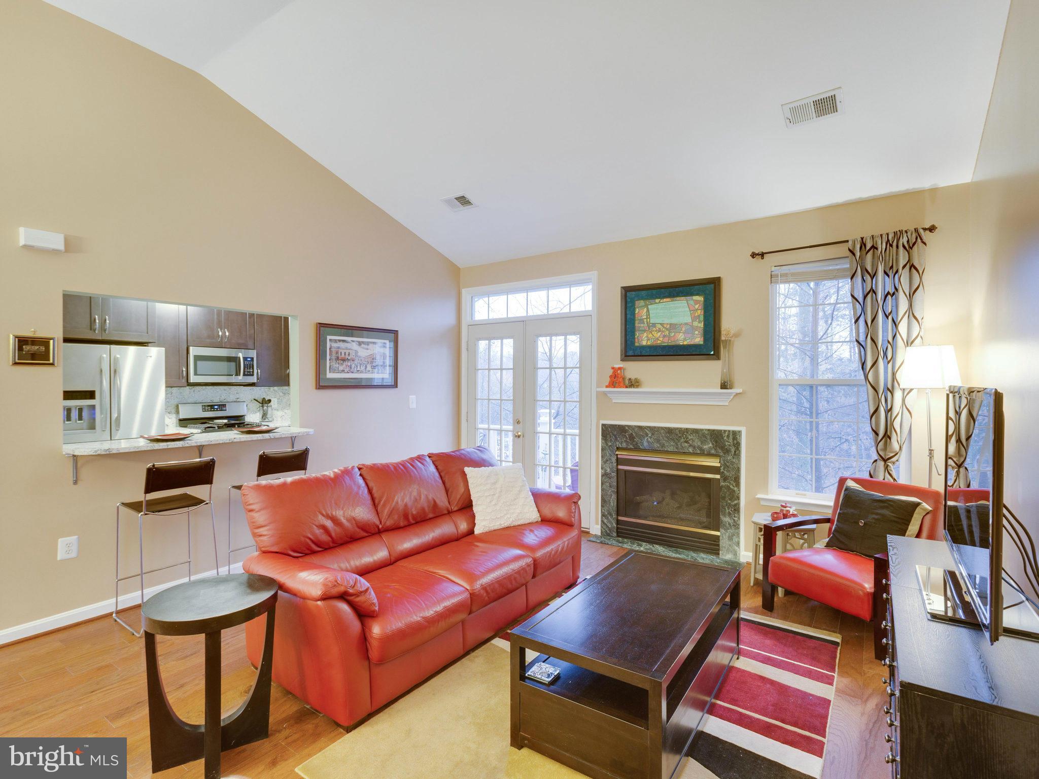 11401 Gate Hill Place, Unit 77 Reston, VA 20194 - Photo 4 of 30 Living Room