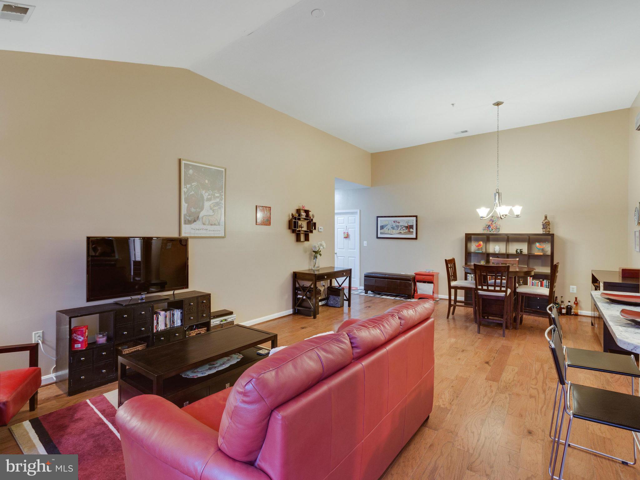 11401 Gate Hill Place, Unit 77 Reston, VA 20194 - Photo 7 of 30 Living Room