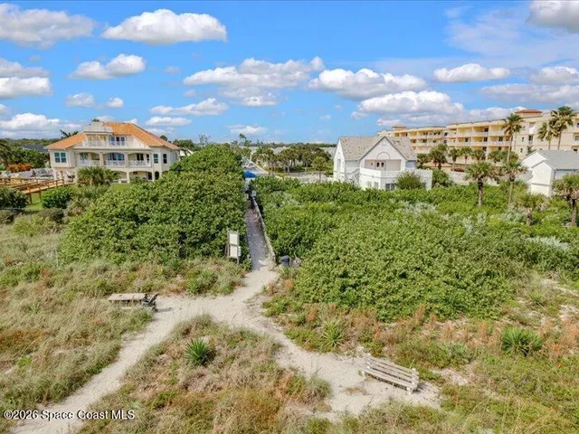 $217,000 | 522 Beach Park Lane, Unit V220, Cape Canaveral, FL 32920