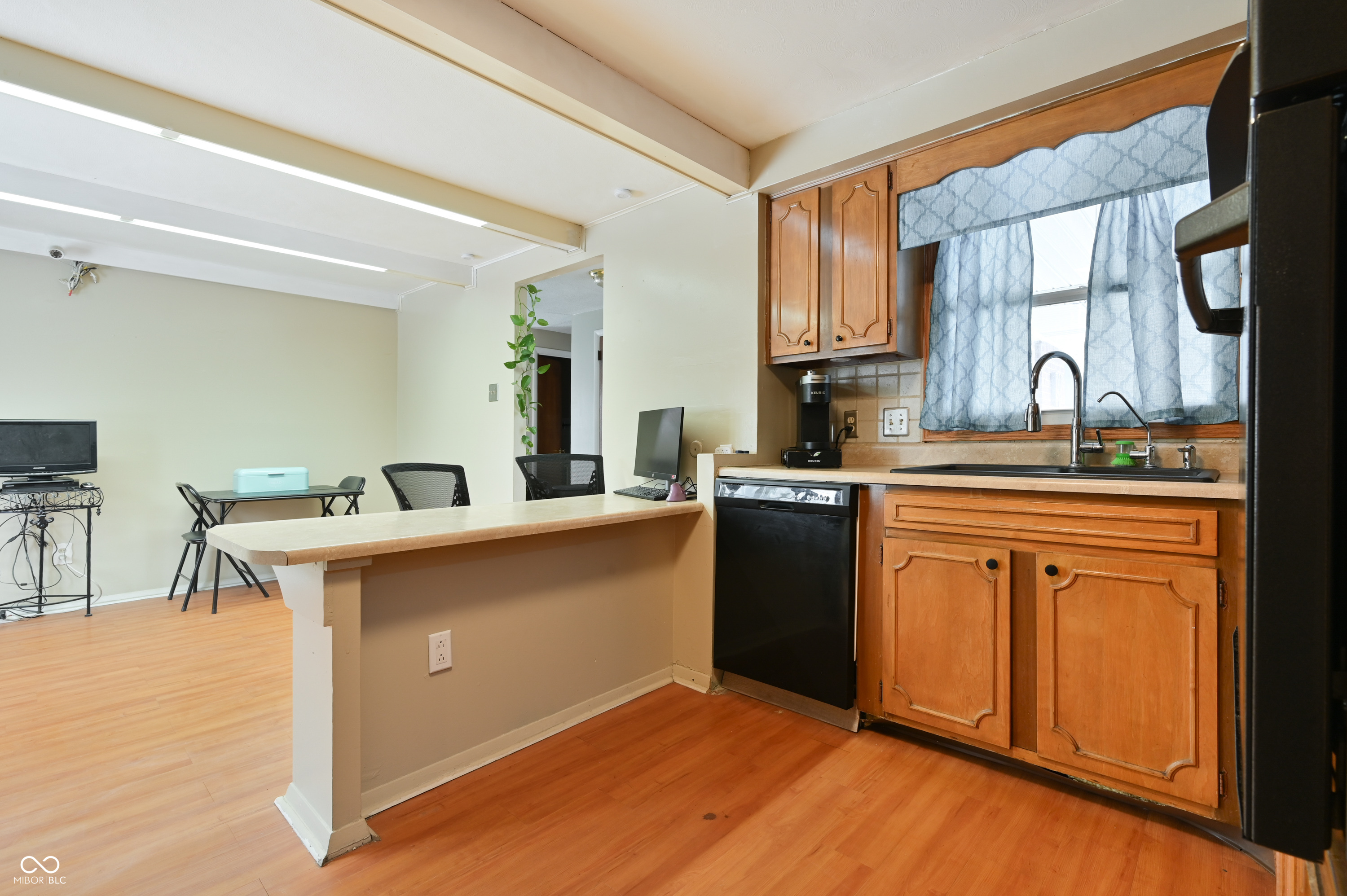 2003 Rockford Road Indianapolis, IN 46229 - Photo 12 of 32