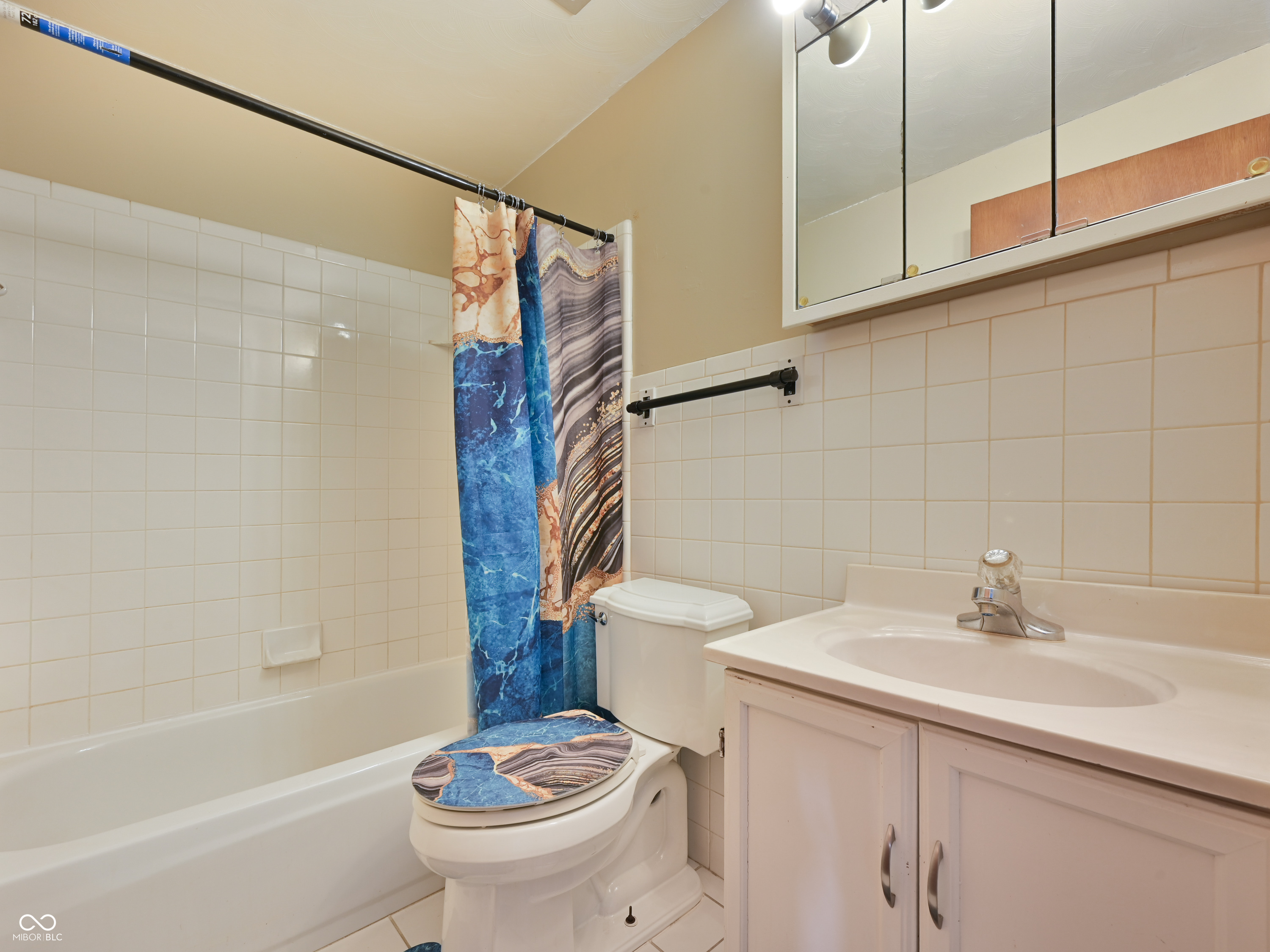 2003 Rockford Road Indianapolis, IN 46229 - Photo 23 of 32