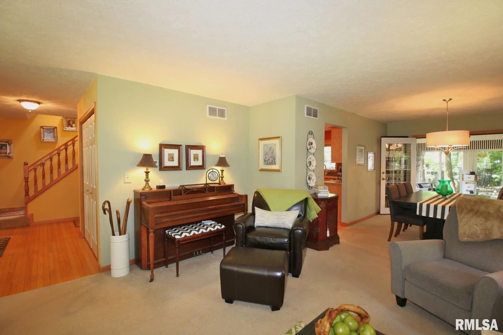 8801 North Picture Ridge Road Peoria, IL 61615 - Photo 16 of 50 Gallery Image 16