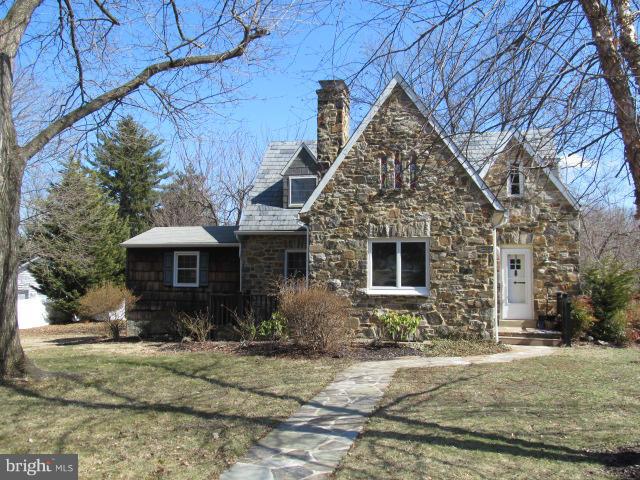 233 Ridgeway Road Catonsville, MD 21228 - Photo 1 of 18 Exterior (Front)