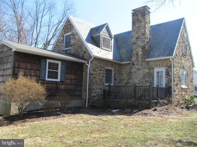 233 Ridgeway Road Catonsville, MD 21228 - Photo 18 of 18 Exterior (Front)
