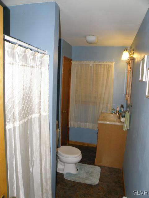 2816 Georgetown Road Nazareth, PA 18064 - Photo 6 of 25 Gallery Image 6
