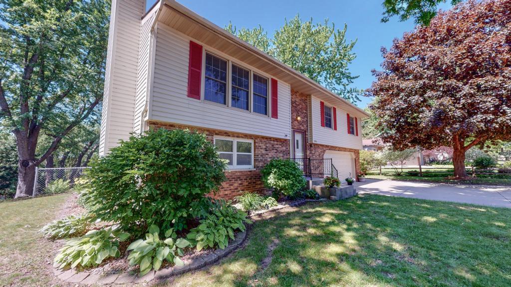 5711 26th Avenue Northwest Rochester, MN 55901 - Photo 1 of 1 Gallery Image 1