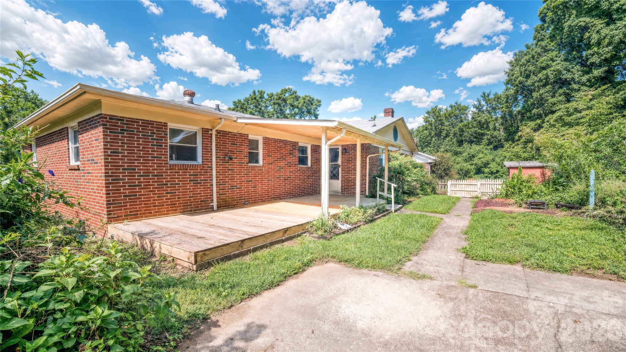116 Clark Street Morganton, NC 28655 - Photo 2 of 25 Gallery Image 2