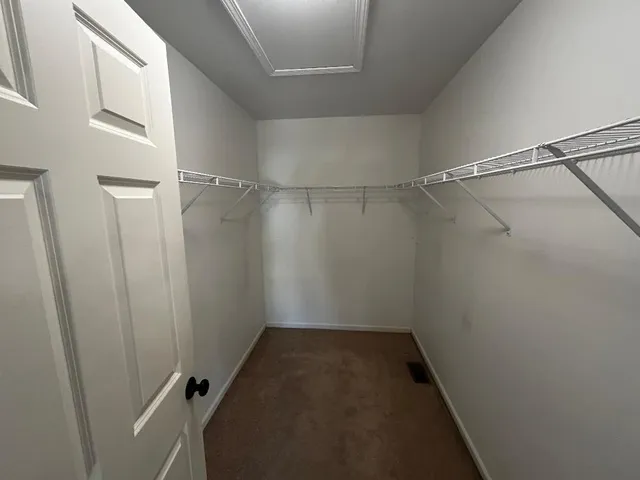 $334,400 | 1103 Kingsley Drive, Romeoville, IL 60446