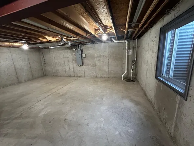 $334,400 | 1103 Kingsley Drive, Romeoville, IL 60446