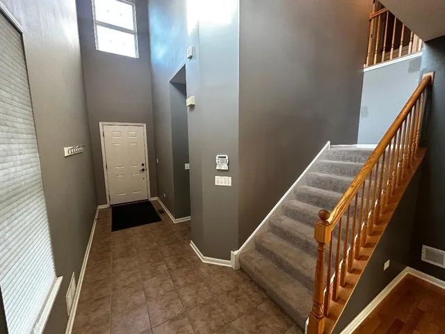 $334,400 | 1103 Kingsley Drive, Romeoville, IL 60446