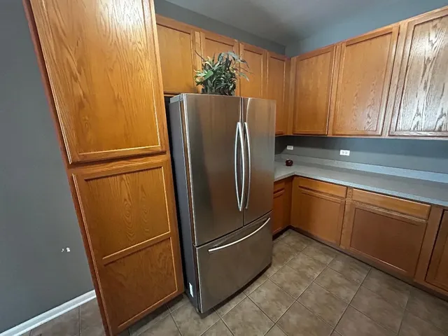 $334,400 | 1103 Kingsley Drive, Romeoville, IL 60446