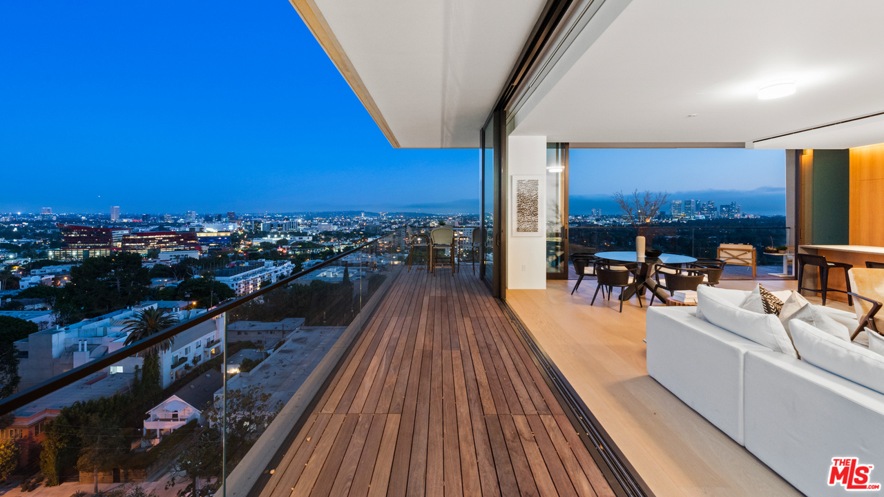 9040 Sunset Boulevard, Unit 907 West Hollywood, CA 90069 - Photo 15 of 21