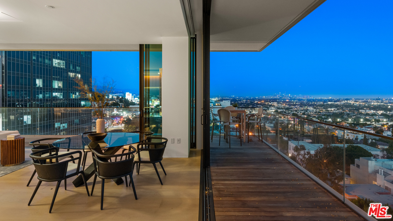 9040 Sunset Boulevard, Unit 907 West Hollywood, CA 90069 - Photo 16 of 21