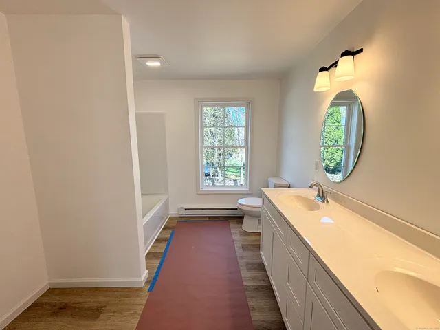 $389,000 | 1 1st Street, Thompson, CT 06255