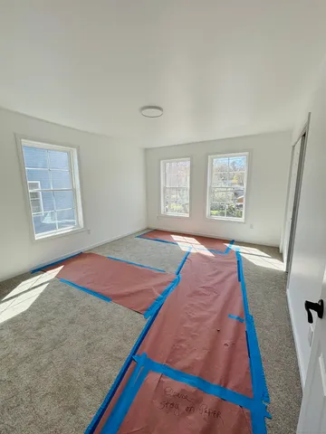 $389,000 | 1 1st Street, Thompson, CT 06255