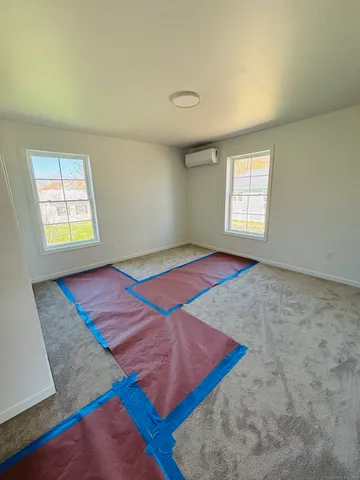 $389,000 | 1 1st Street, Thompson, CT 06255