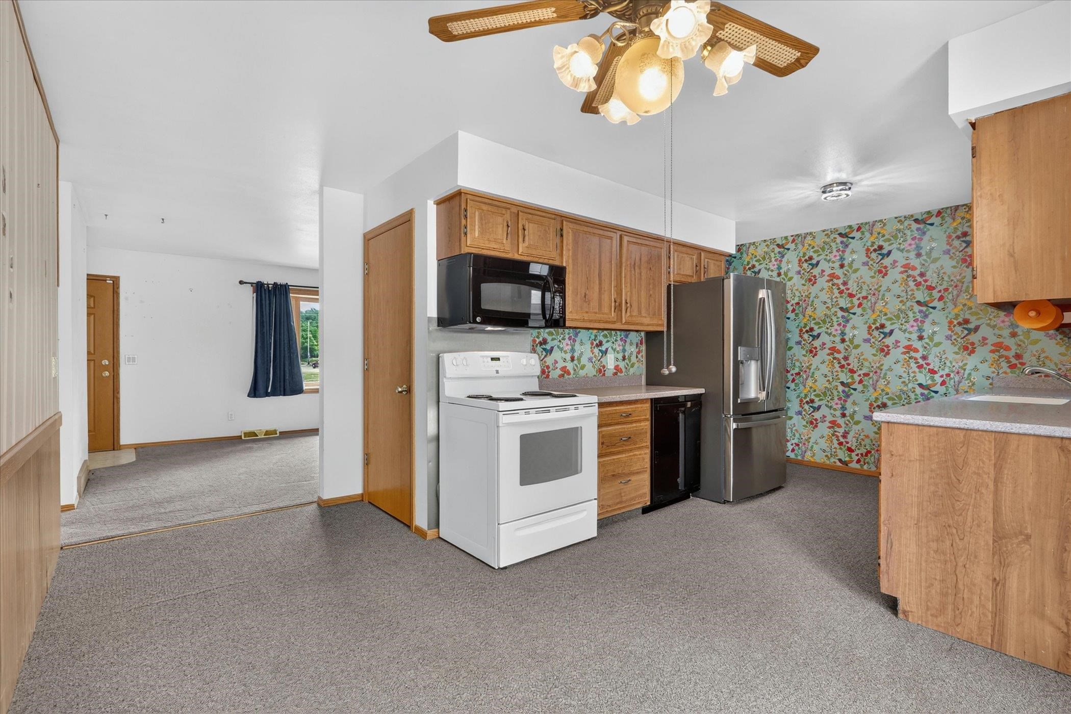 4 South Wright Road Janesville, WI 53546 - Photo 15 of 43 Gallery Image 15