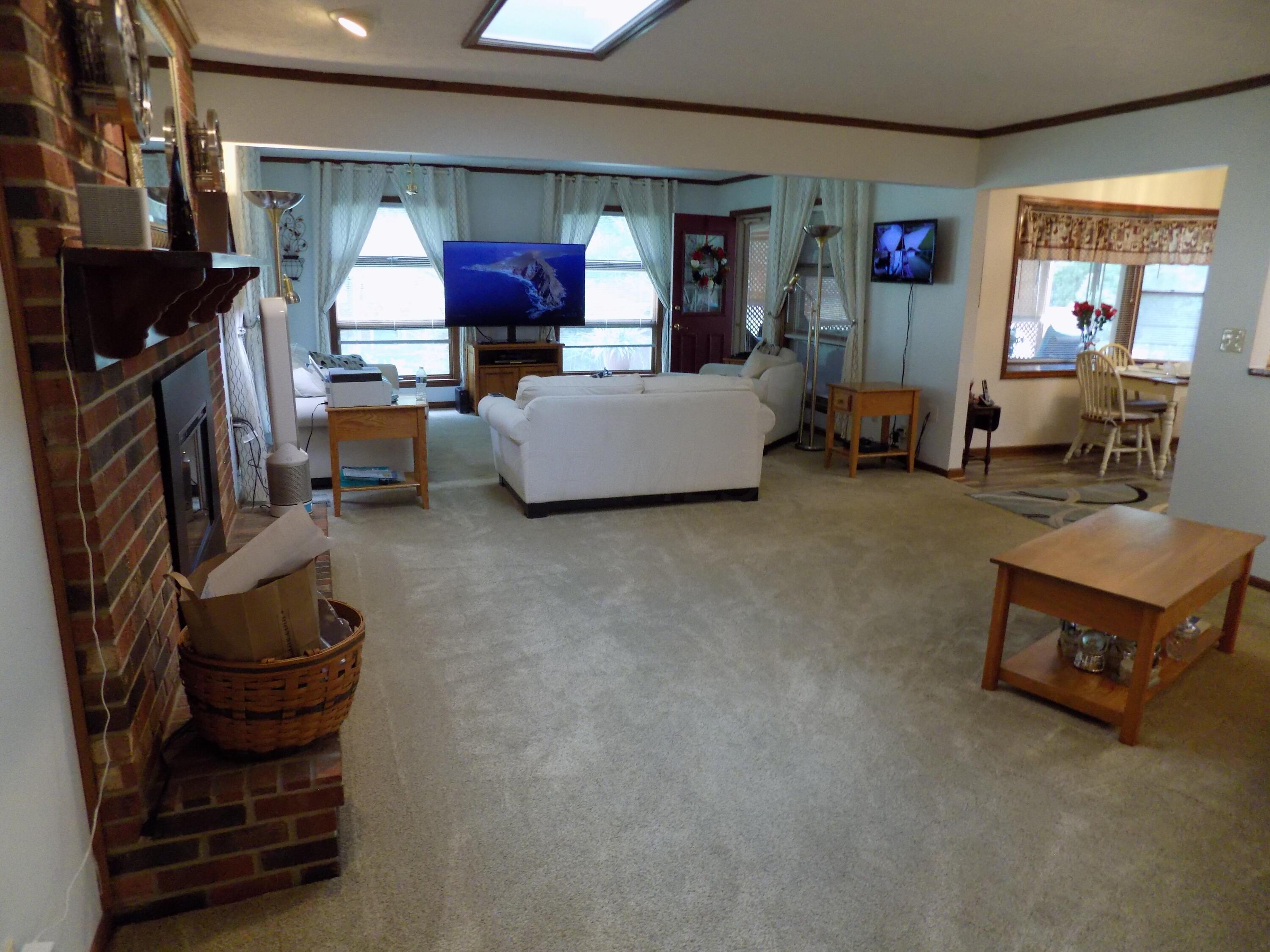 1326 Ambridge Road Dayton, OH 45459 - Photo 4 of 19 entering Great room from Foyer