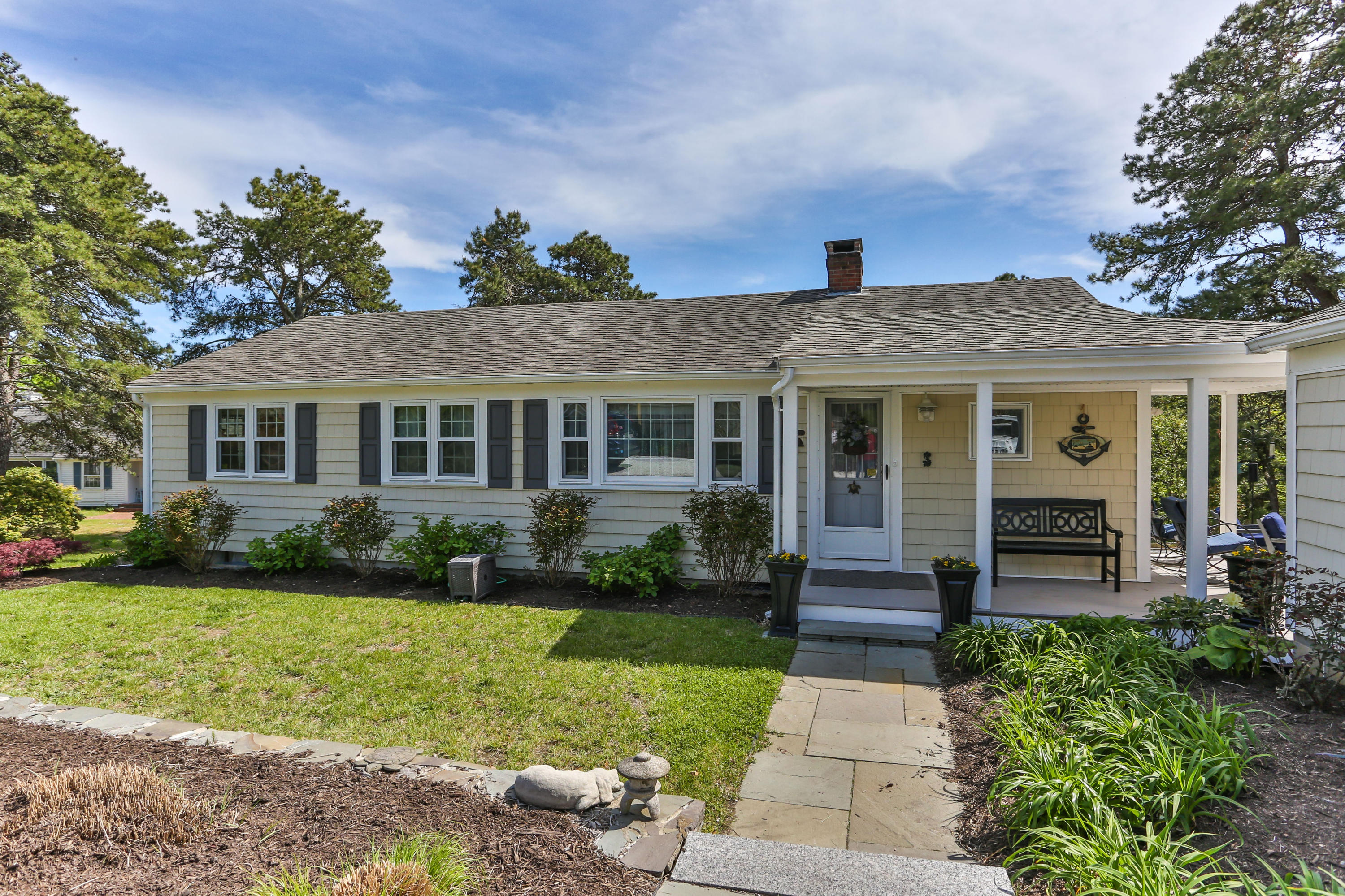 869 Queen Anne Road Harwich, MA 02645 - Photo 1 of 34 Front of House