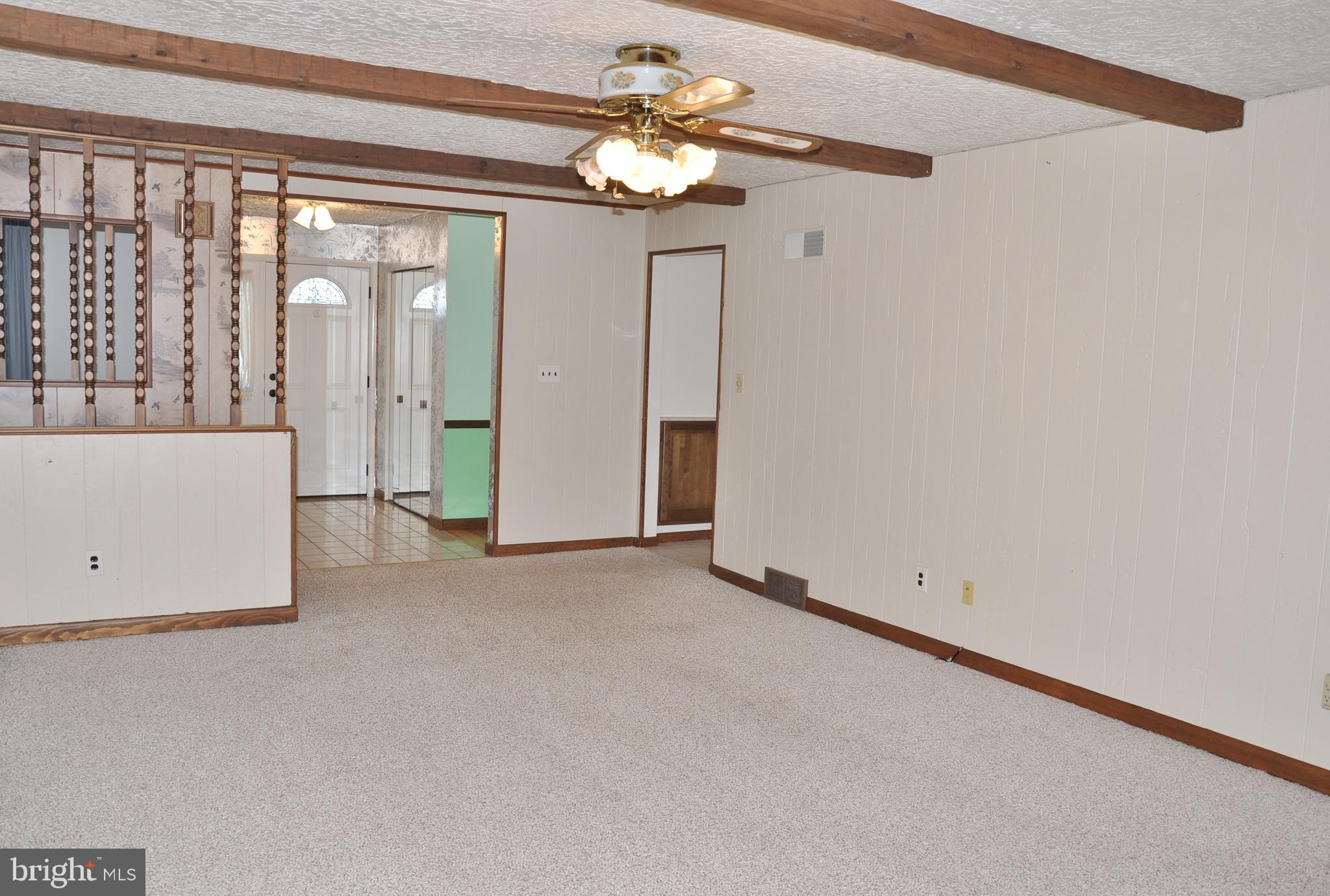 770 Gebhart Road Windsor, PA 17366 - Photo 27 of 69 Large family room