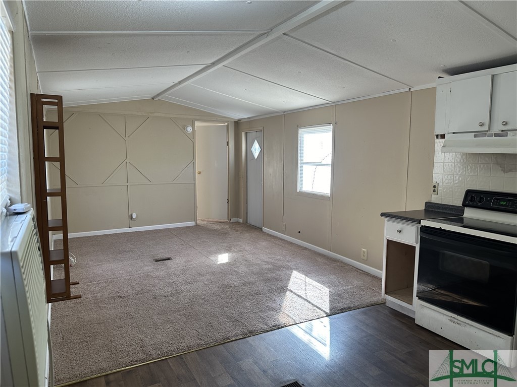 128 Miles Park Road Pembroke, GA 31321 - Photo 9 of 17