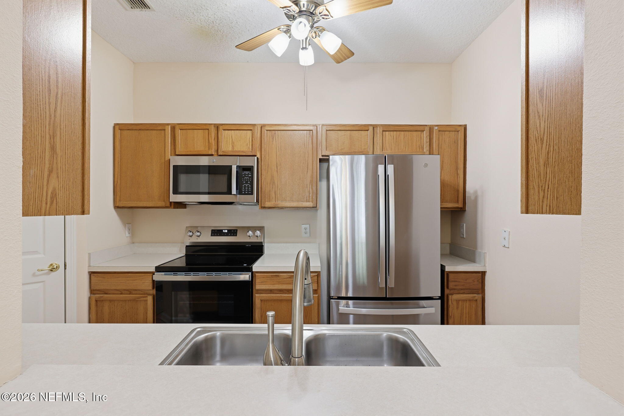 10550 Baymeadows Road, Unit 120 Jacksonville, FL 32256 - Photo 9 of 43 14-web-or-mls-10550 Baymeadows Rd Unit 1