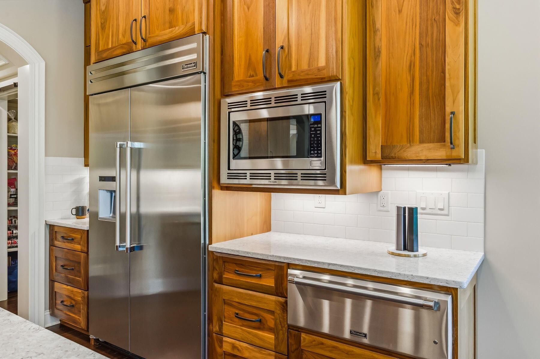 133 Pine Hills Road Johnstown, OH 43031 - Photo 7 of 71 Thermador Appliances