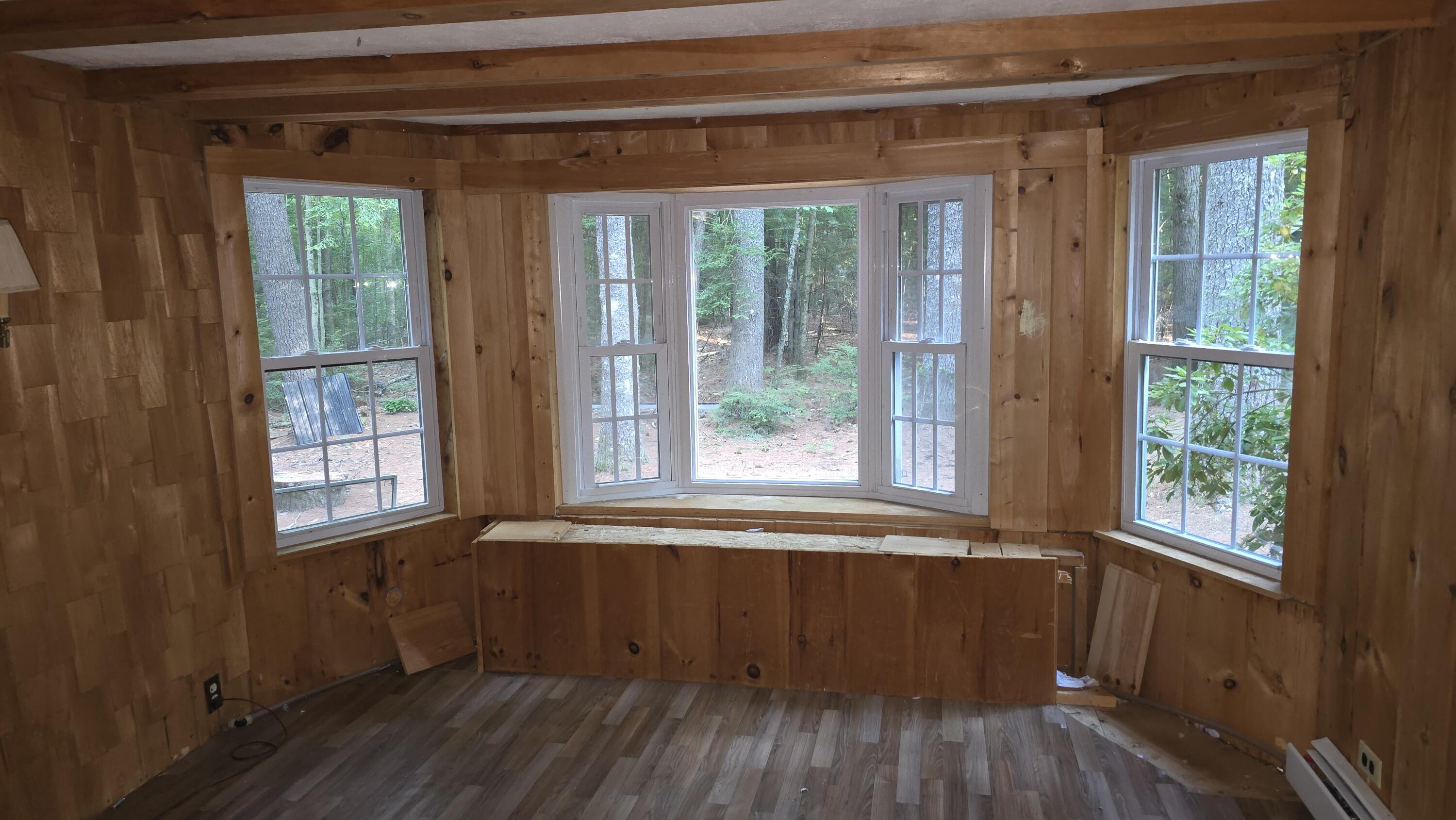 26 Front Avenue Poland, ME 04274 - Photo 9 of 40 Living Room