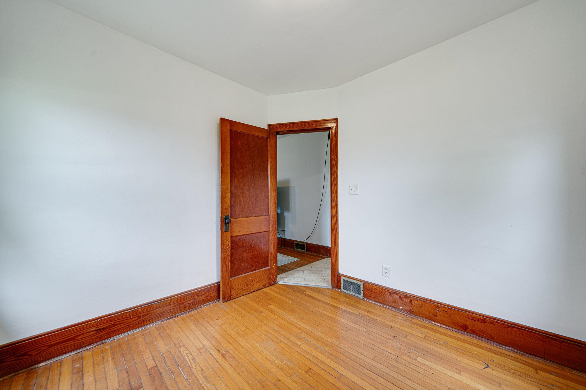 8162 South Perryville Road Cherry Valley, IL 61016 - Photo 17 of 43 Gallery Image 17