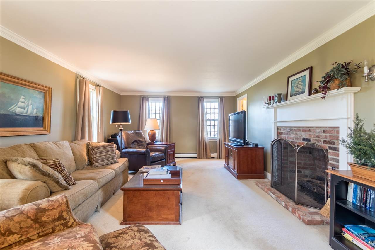 325 Winnacunnet Road Hampton, NH 03842 - Photo 11 of 29