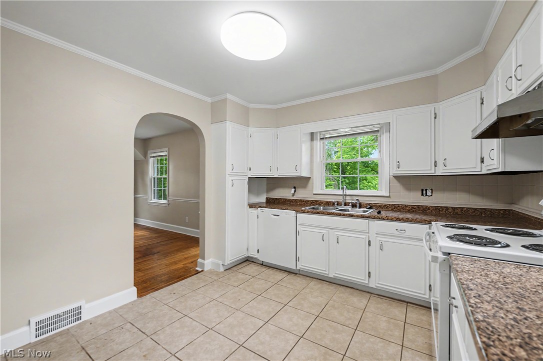 1808 West Comet Road New Franklin, OH 44614 - Photo 8 of 17