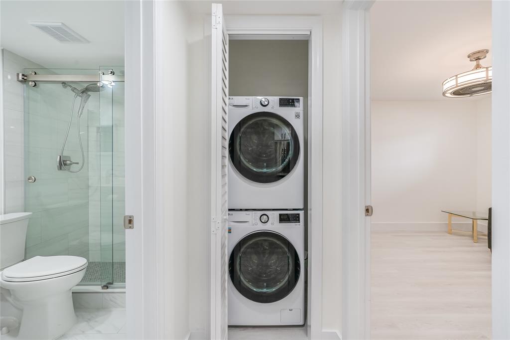 411 South Hollybrook Drive, Unit 109 Pembroke Pines, FL 33025 - Photo 6 of 61 a bathroom with a toilet and a sink