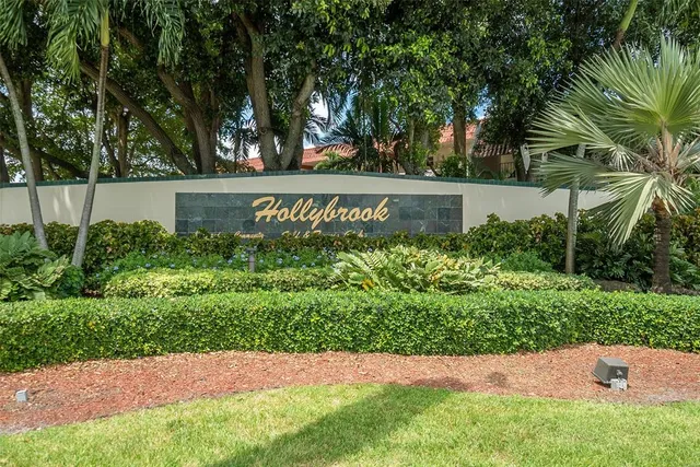 $3,150 | 411 South Hollybrook Drive, Unit 109, Pembroke Pines, FL 33025