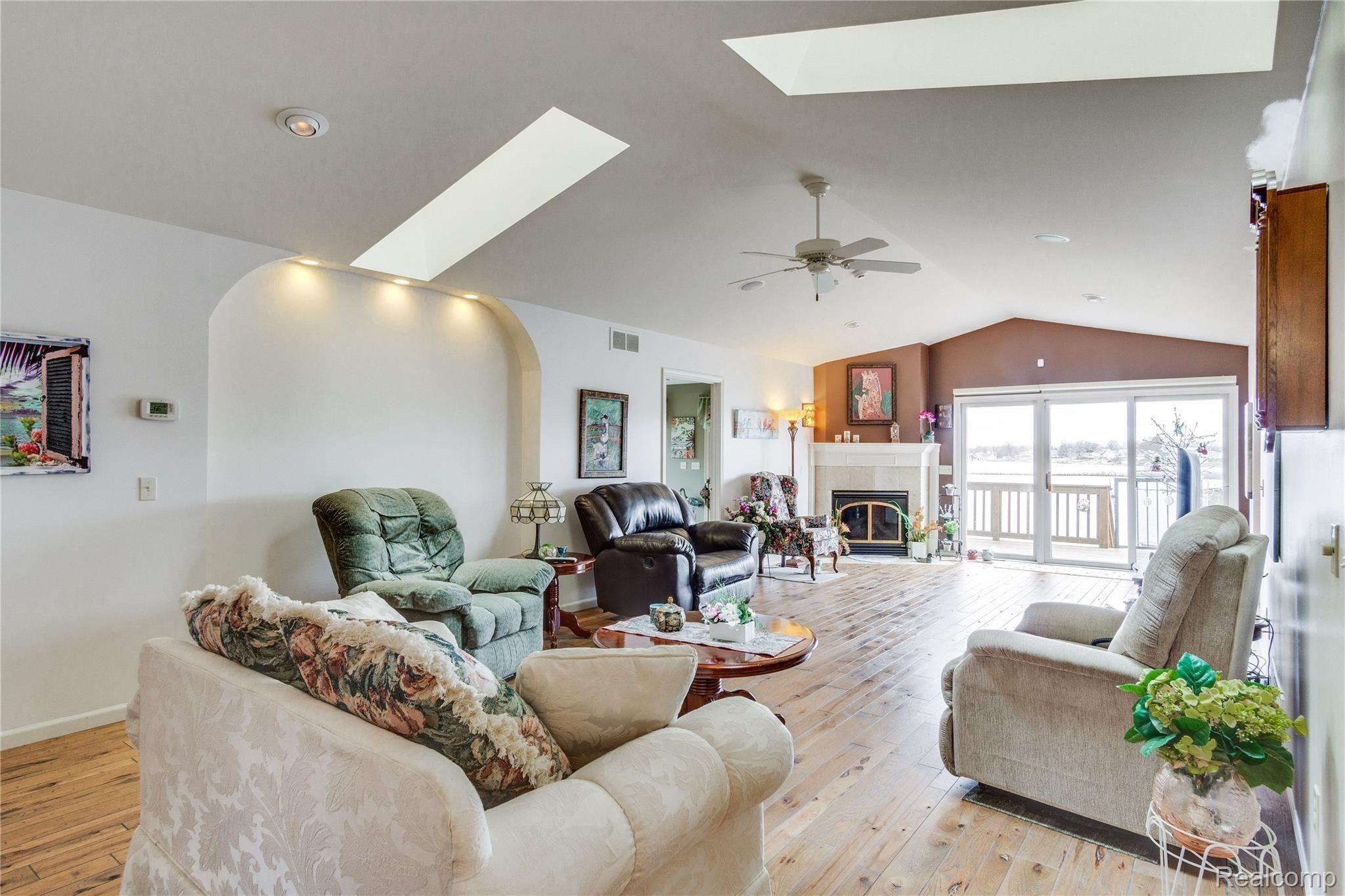 4179 East Rolston Road Linden, MI 48451 - Photo 4 of 41 Interiors (21 of 42).jpg