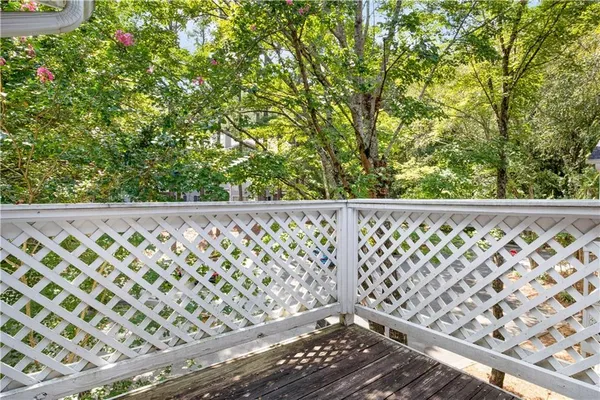 $1,600 | 304 Natchez Trace, Atlanta, GA 30350