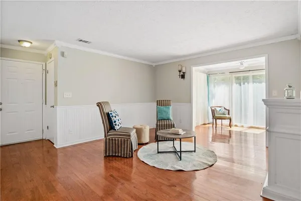 $1,600 | 304 Natchez Trace, Atlanta, GA 30350