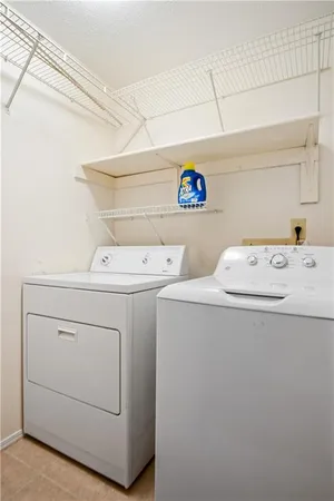 $1,600 | 304 Natchez Trace, Atlanta, GA 30350