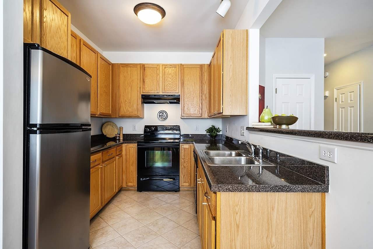 5423 Goldenglow Way Raleigh, NC 27606 - Photo 9 of 28 Photo 9