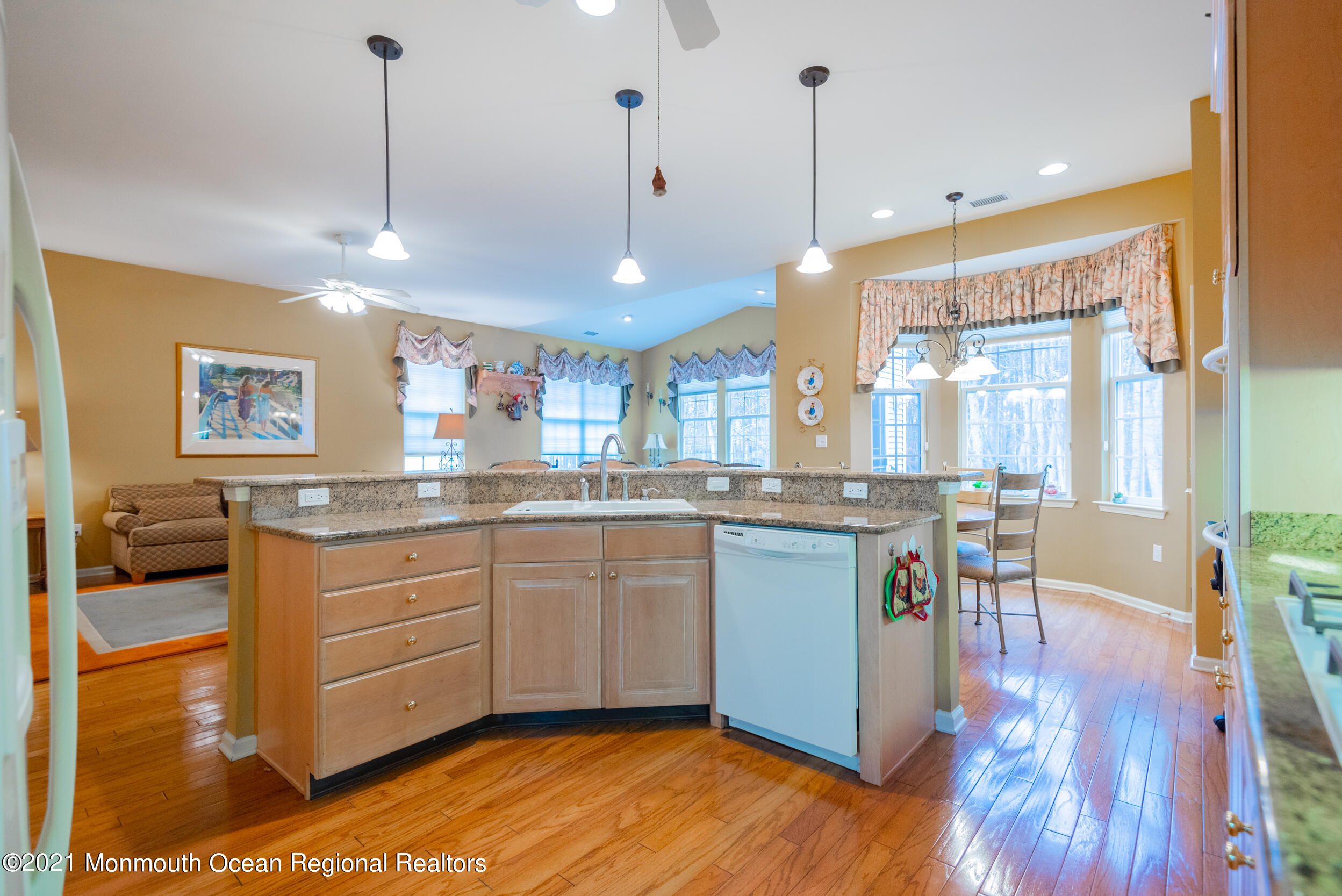 44 Park Ridge Way Jackson, NJ 08527 - Photo 16 of 39 Kitchen 3