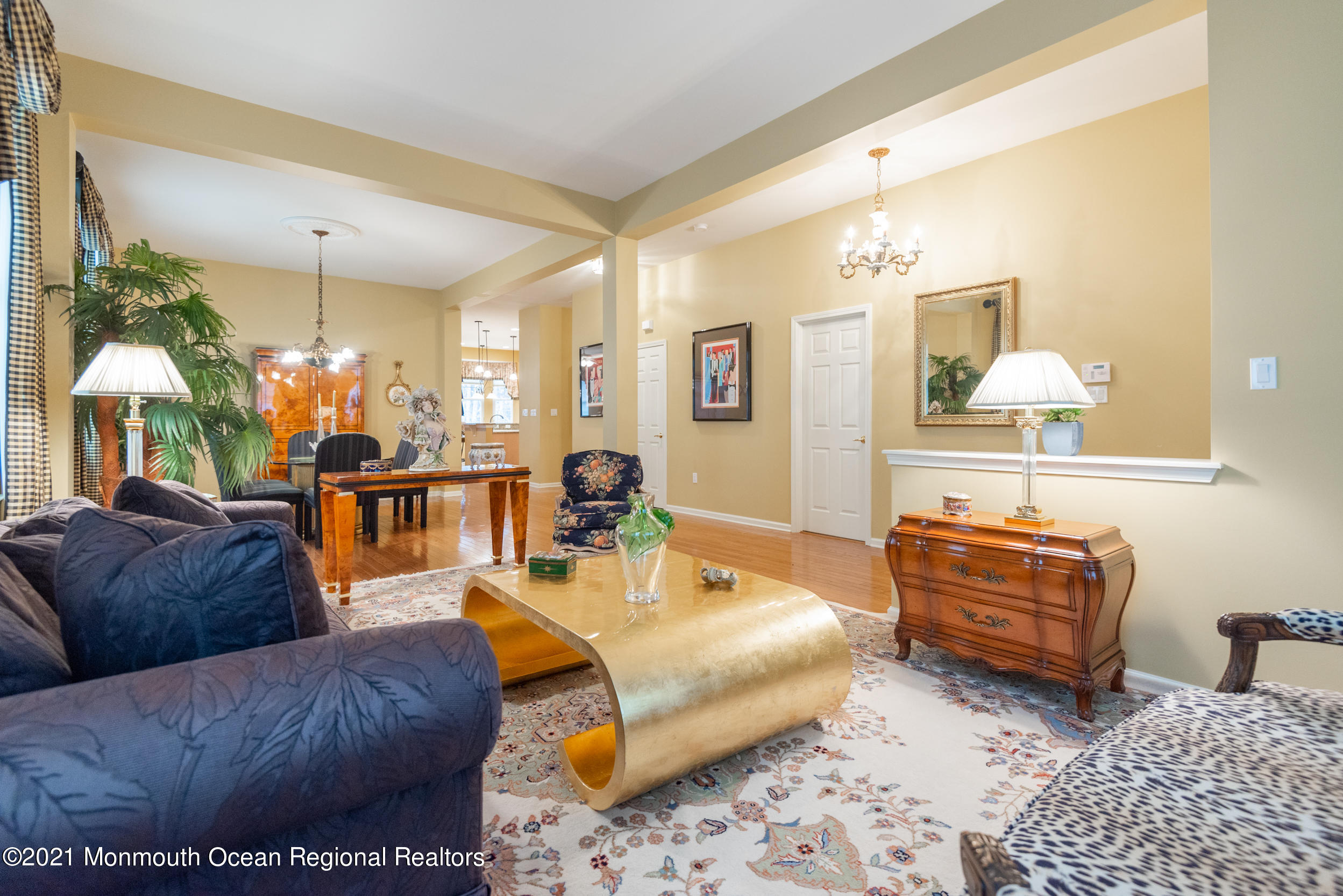 44 Park Ridge Way Jackson, NJ 08527 - Photo 6 of 39 Living 2
