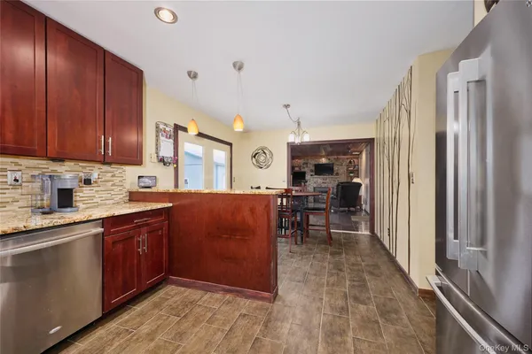 $594,900 | 180 Ridge Drive, Middletown, NY 10940