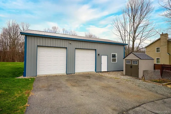 $594,900 | 180 Ridge Drive, Middletown, NY 10940