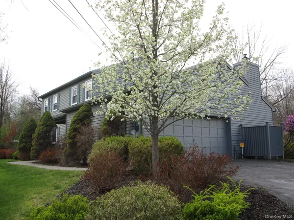 $594,900 | 180 Ridge Drive, Middletown, NY 10940