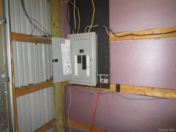 $594,900 | 180 Ridge Drive, Middletown, NY 10940