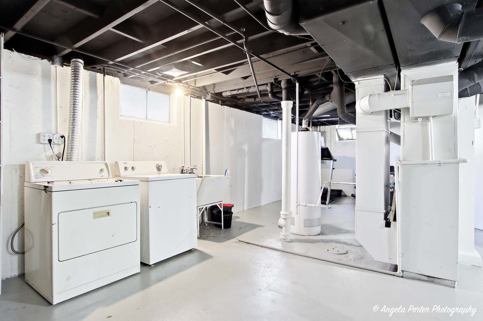 1612 Whitney Street Waukegan, IL 60087 - Photo 16 of 20 a view of utility room
