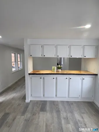 $129,900 | 303 Mohegan Park Road, Norwich, CT 06360