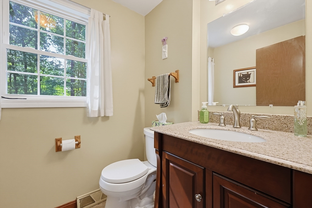 7 Hazeltine Road Upton, MA 01568 - Photo 13 of 42