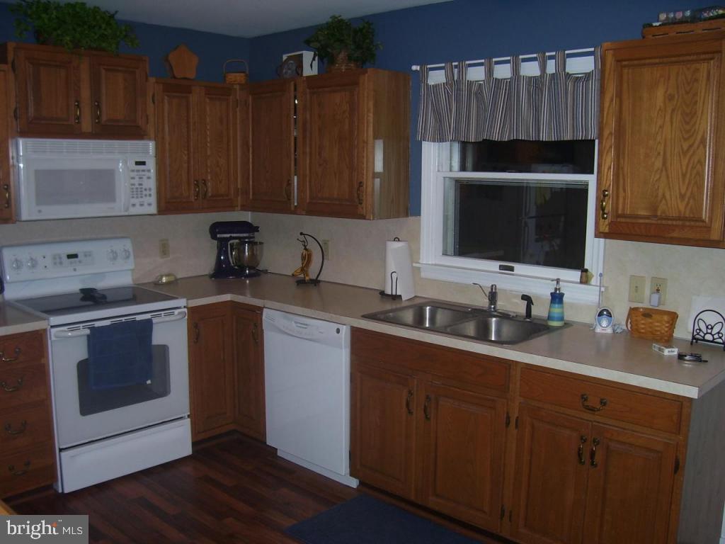 558 Mt Gretna Road Elizabethtown, PA 17022 - Photo 2 of 9 Gallery Image 2